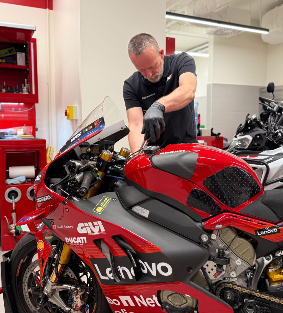 Slika Rezervni Delovi